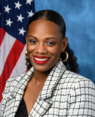 Official portrait of Summer L. Lee